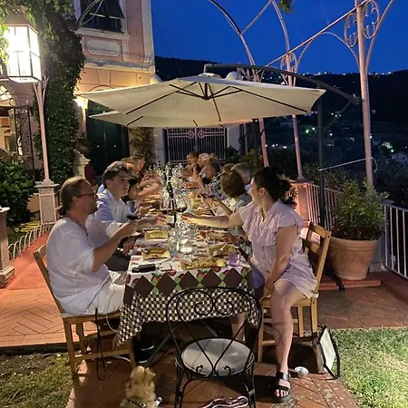 Fieschi Гостевой дом 4*